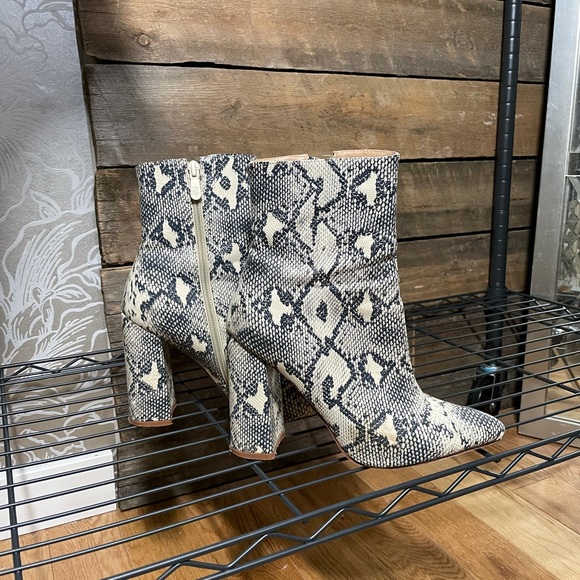 Snake Boots - Picture 1 of 1